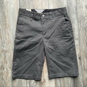 Boys Chino Shorts Size 25 / 10 Volcom